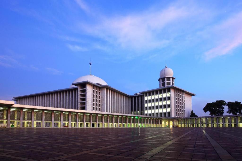 Redstar Hotel Jakarta Eksteriør billede