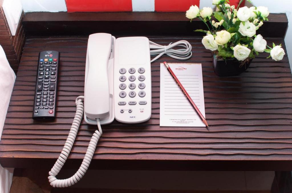 Redstar Hotel Jakarta Eksteriør billede