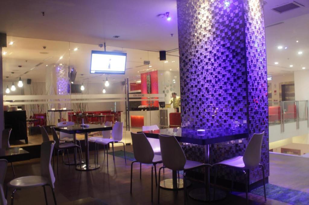 Redstar Hotel Jakarta Eksteriør billede