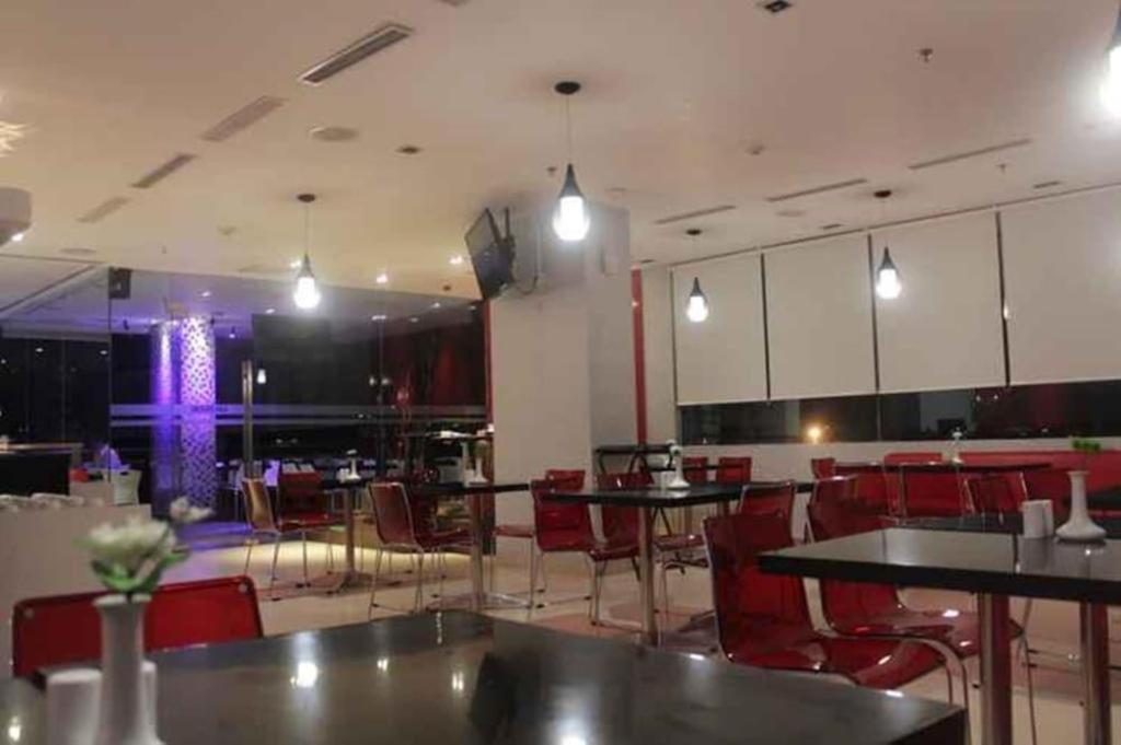 Redstar Hotel Jakarta Eksteriør billede